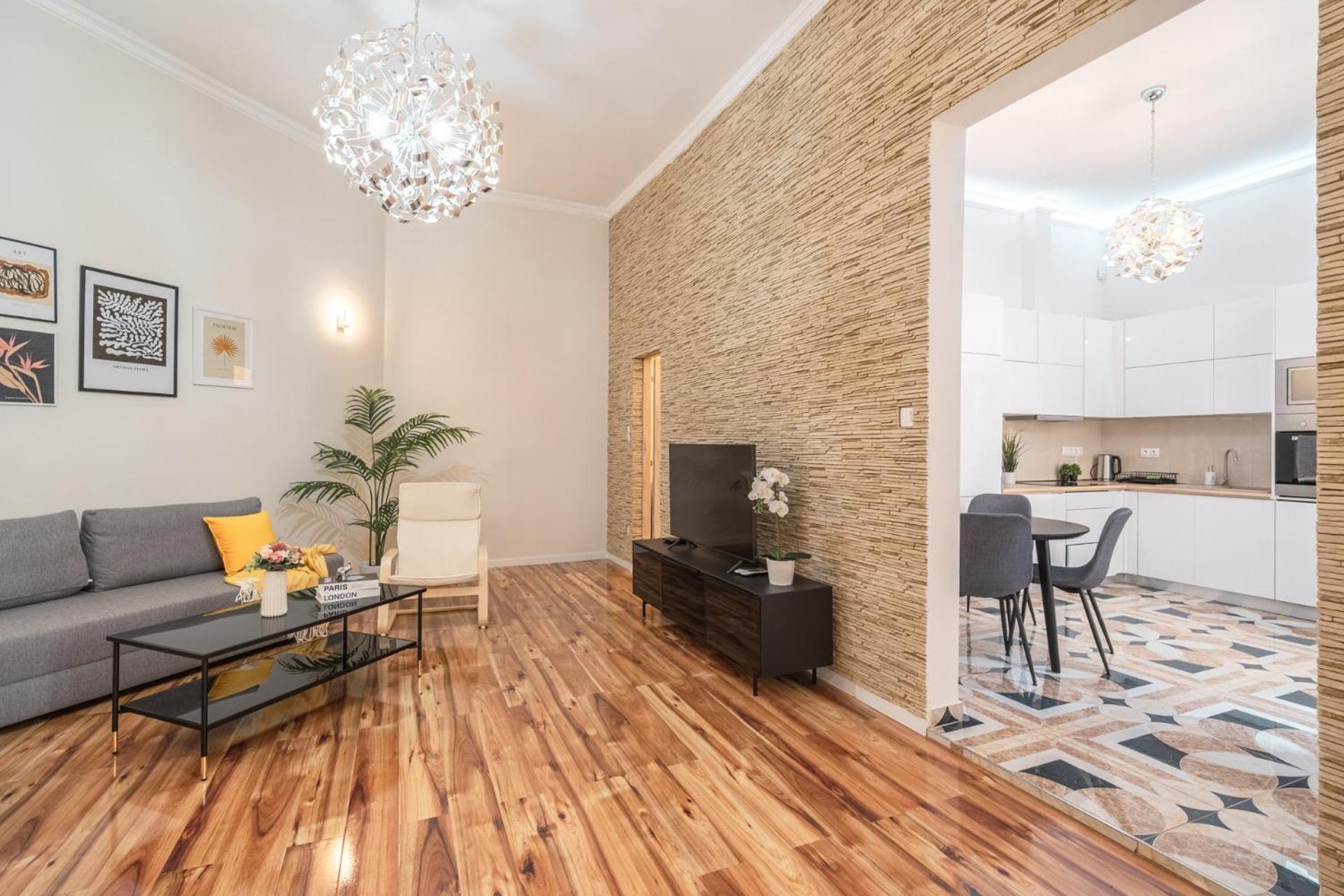 Exclusive N' Charming With Sauna In The Heart Of Apartament