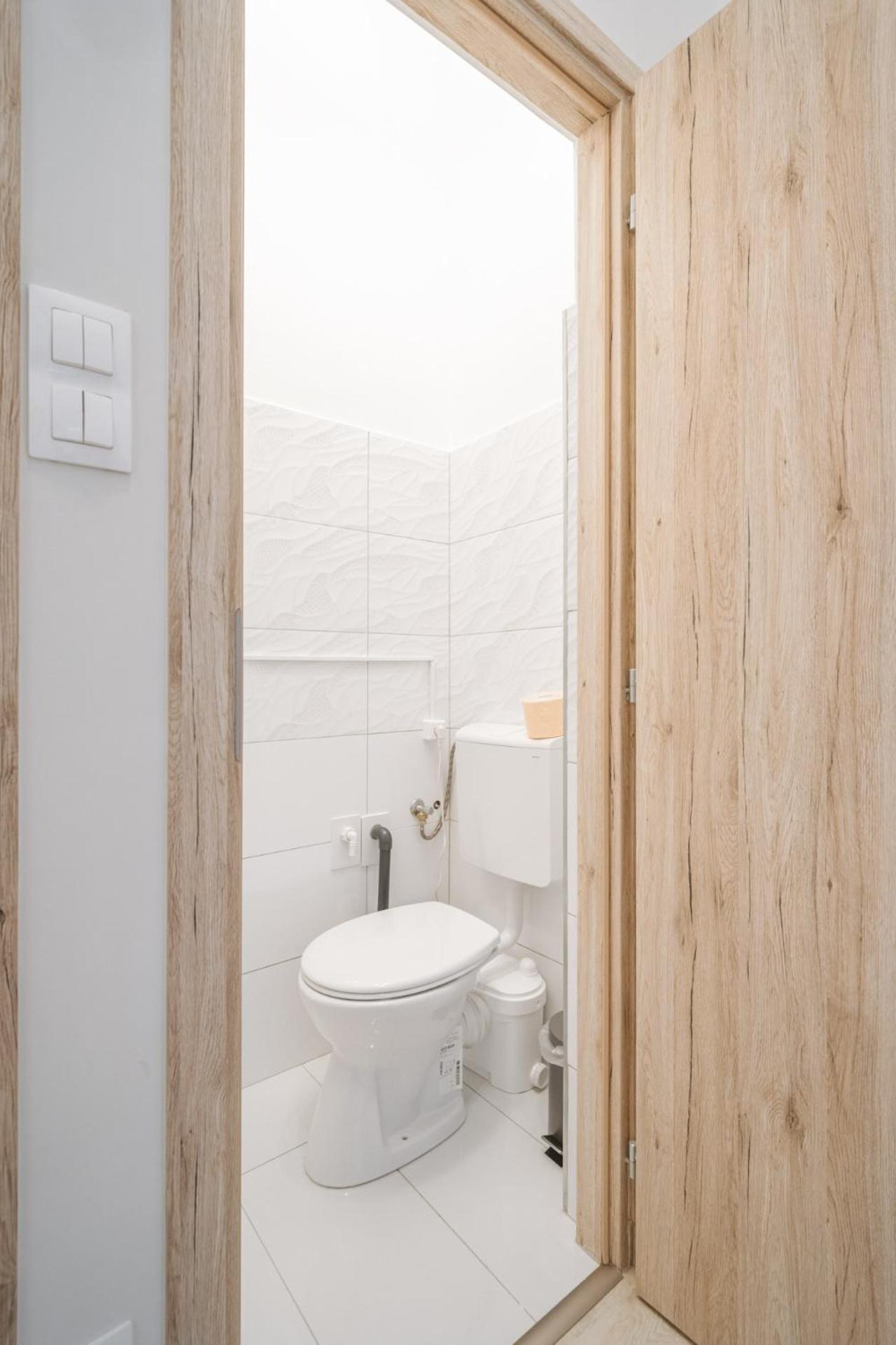 Apartment Exclusive N' Charming With Sauna In The Heart Of Budapest